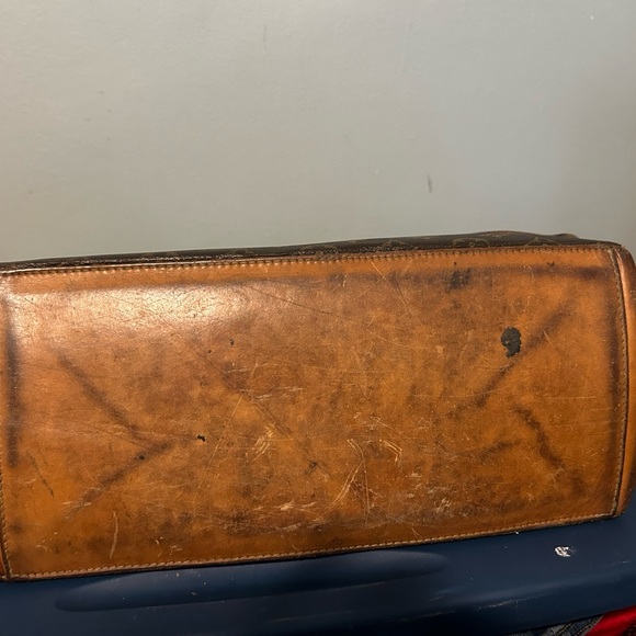 Authentic Cabas Mezzo Louis Vuitton Tote Bag - Picture 5 of 11